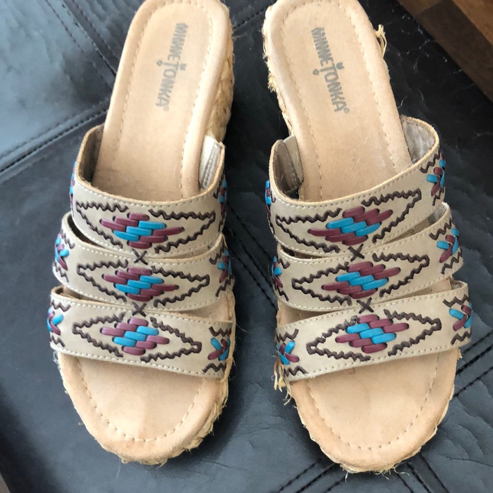 Minnetonka wedges